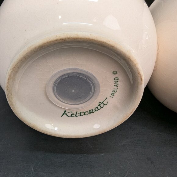 KELTCRAFT IRELAND BUTTERFLY SALT & PEPPER SHAKER BLUE BAND 3" WITH STOPPERS - Picture 7 of 7